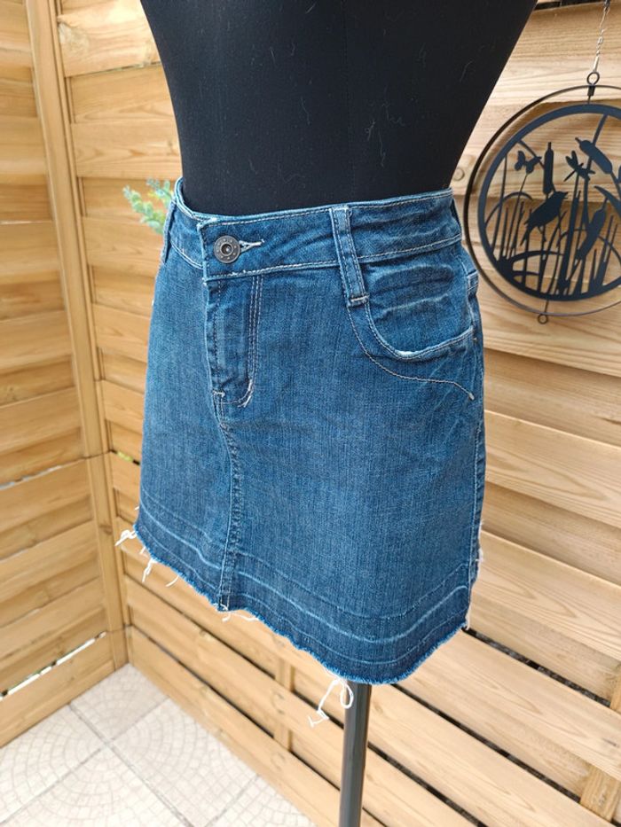 Mini jupe en jean taille 38 - photo numéro 3