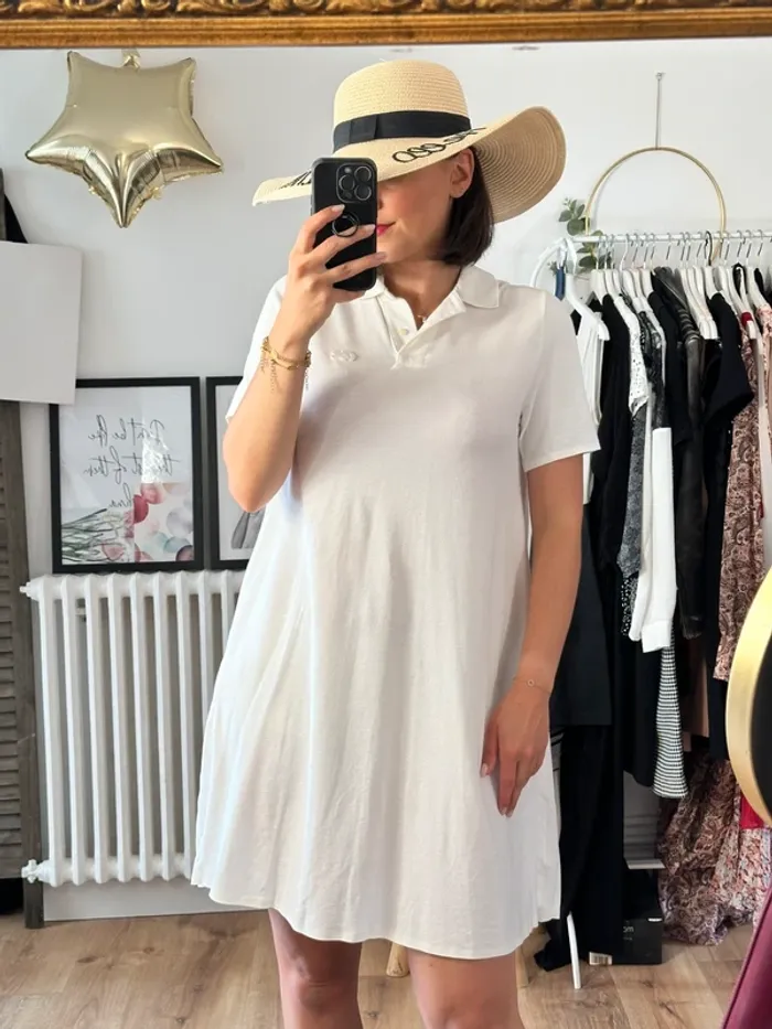 Robe polo Lacoste blanche taille 36