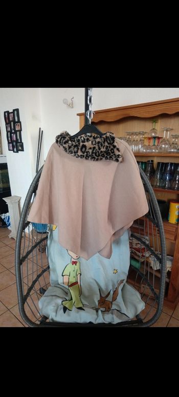 Très beau poncho en excellent état