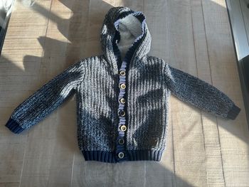 Gilet épais chiné marine et blanc 