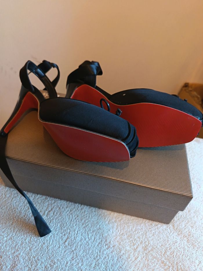 Chaussures neuf - photo numéro 3