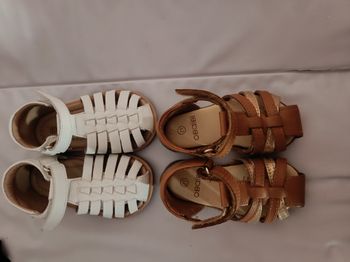 2 paires de sandales bébé fille 21