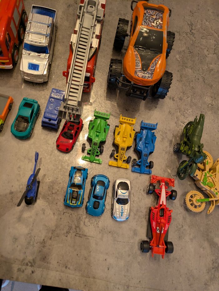 Lot de voiture - photo numéro 3