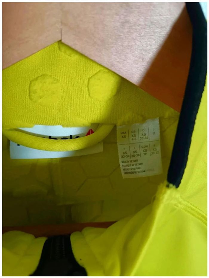 C4 veste jaune Reebok XS - photo numéro 4