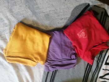 Lot fille haut taille 6 ans