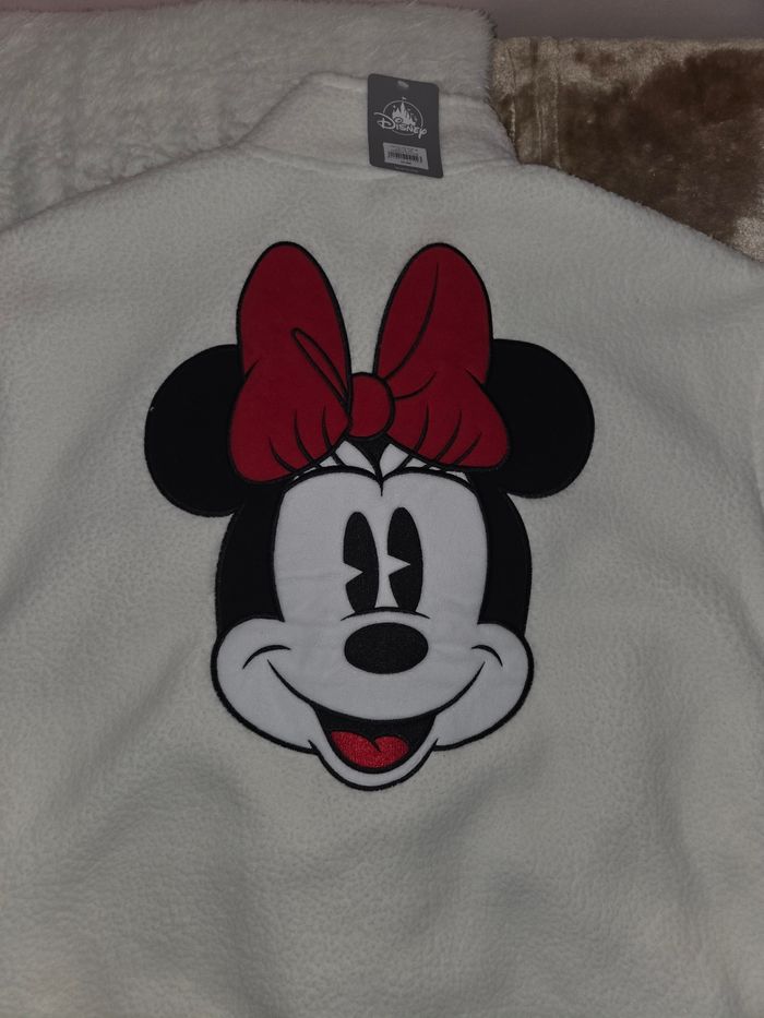 Sweat Polaire logo Disneyland Paris Minnie taille L +1 cadeau Disney offert - photo numéro 3