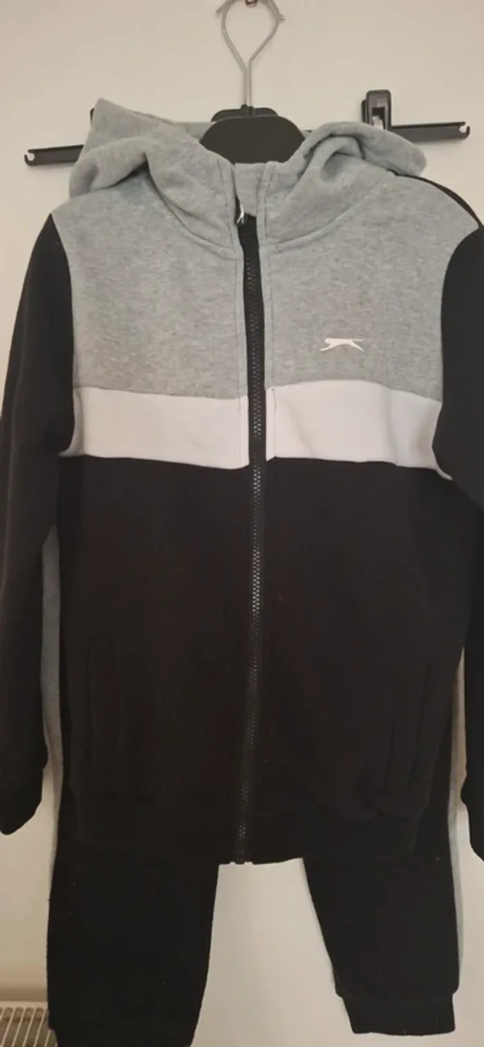 🔥Survêtement Slazenger Ensemble Chaud Gris et Noir (Taille 134-140 cm / 9-10 ans) - photo numéro 2