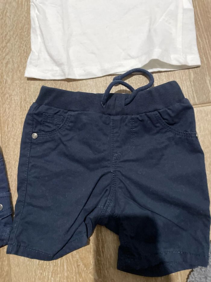 2 tenues short + t-shirt Kiabi tape à l’œil Gémo 6 mois - photo numéro 8