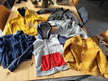 Lot gilets 4 ans garçon 