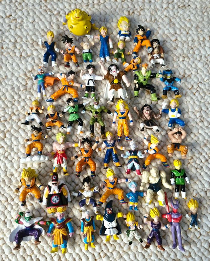 Lot de 45 Gashapon DBZ Dragon Ball Z Jouets Vintage