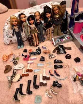 Bratz  lot
