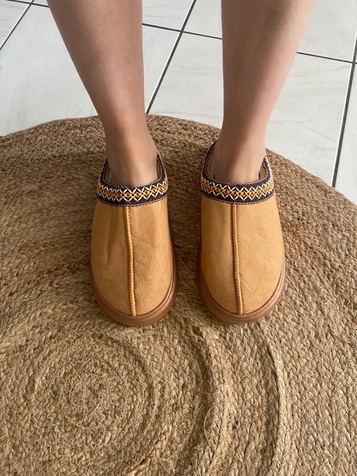 Chaussures - chaussons - photo numéro 5