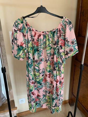 Robe manches courtes