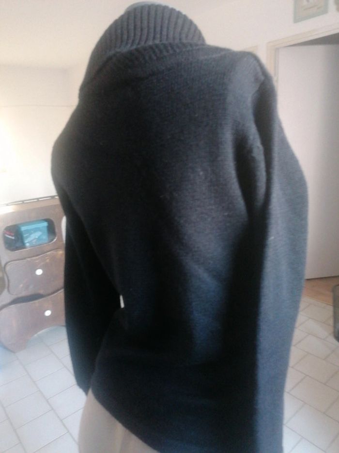 Pull taille 1 - photo numéro 2
