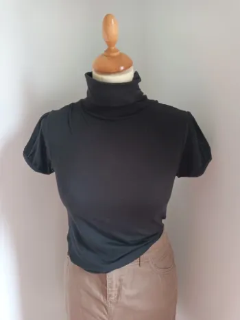 T-shirt manches courtes ballons col roulé