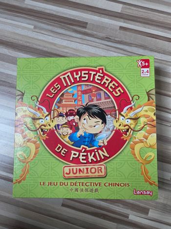Jeu de société les mystères de Pékin junior