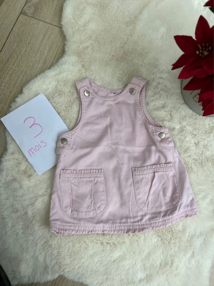 Jolie robe rose avec poche ~ 3 mois