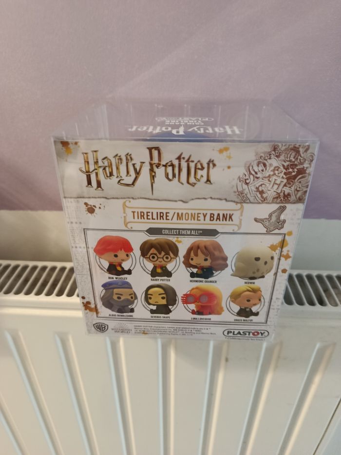 A saisir, NEUVE, très belle tirelire " Harry Potter   "  ( bien lire svp ) - photo numéro 3