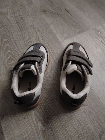 Baskets fille neuves Kiabi 