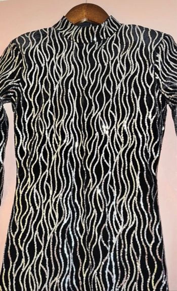 Robe de soirée Bershka taille S dos nus - photo numéro 3