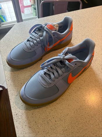 Baskets Nike bleu/orange