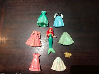 Figurine mini poupée ariel la petite sirène