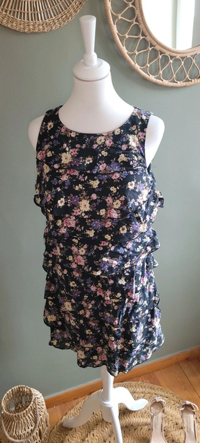 Jolie robe J Arggido Taille M Parfait état - photo numéro 3