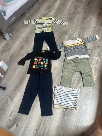 3 ensemble de 18mois plus 2 body