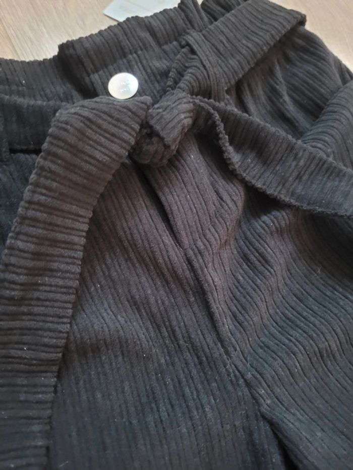 Pantalon en velours côtelé noir - photo numéro 2