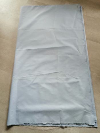Tissu coton bleu ciel 243 x 280 cm
