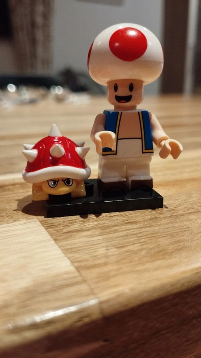 Personnage Lego neuf Toad+ carapace rouge a pointe monde de mario Nintendo