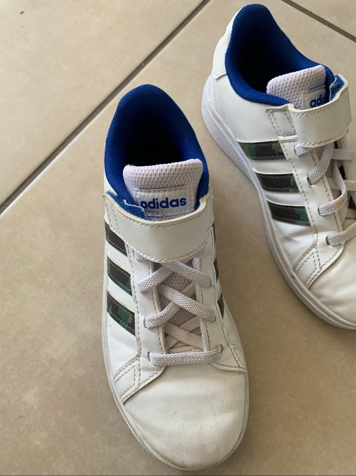 Basket Adidas pointure 31 - photo numéro 2