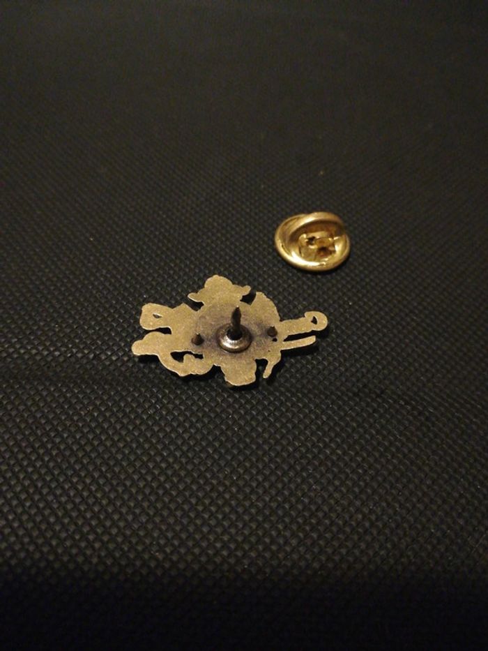 Rare Pin's Canard Duchene Champagne couleur Bronze - photo numéro 2