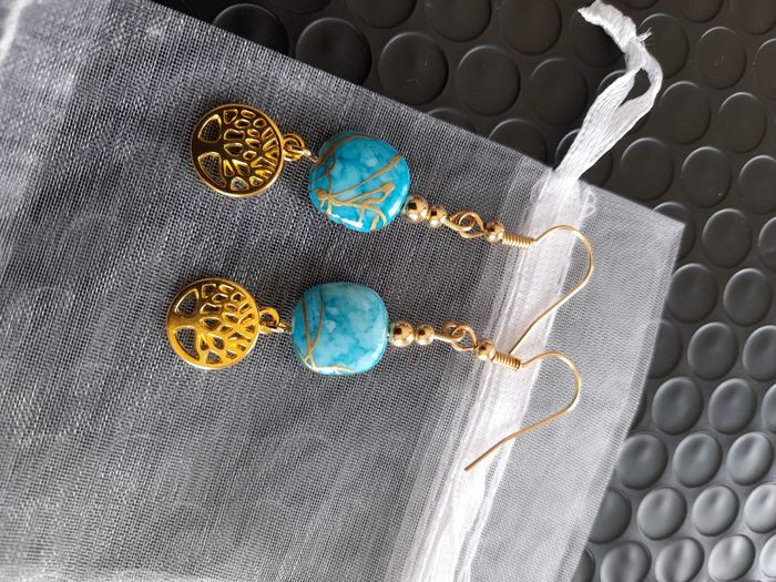 Boucles d'oreilles bleues et arbre de vie doré - photo numéro 3