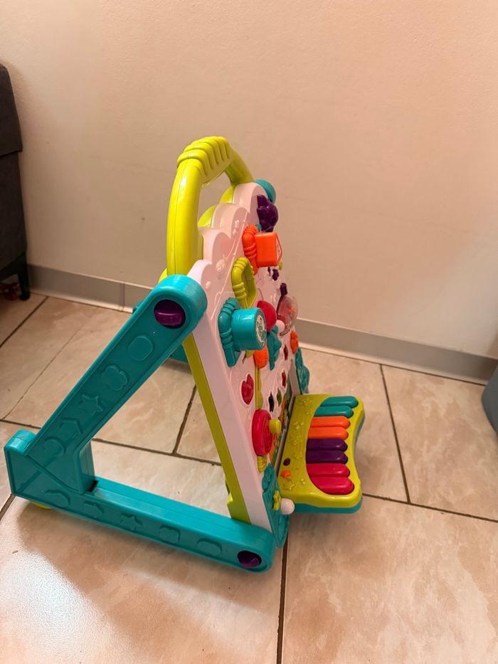 Pousse pousse bébé, table d’activité - photo numéro 3