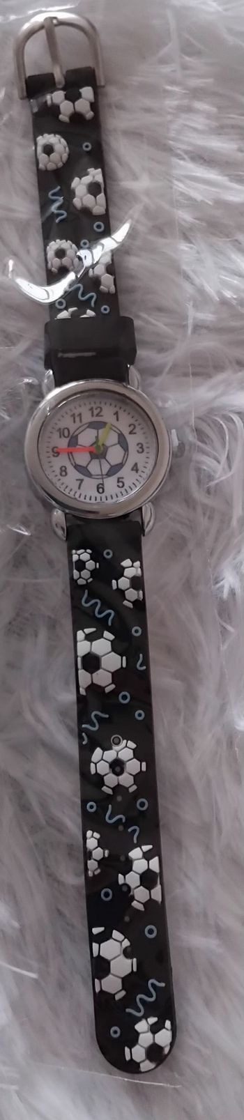 Montre garçon- quartz - ballons de foot