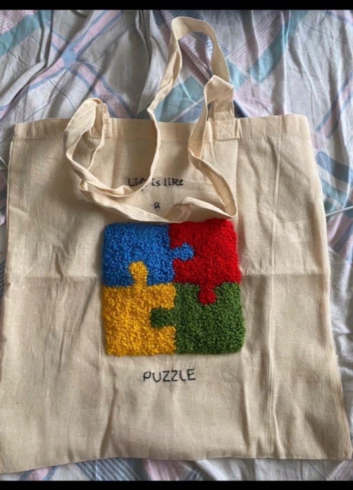Tote bag
