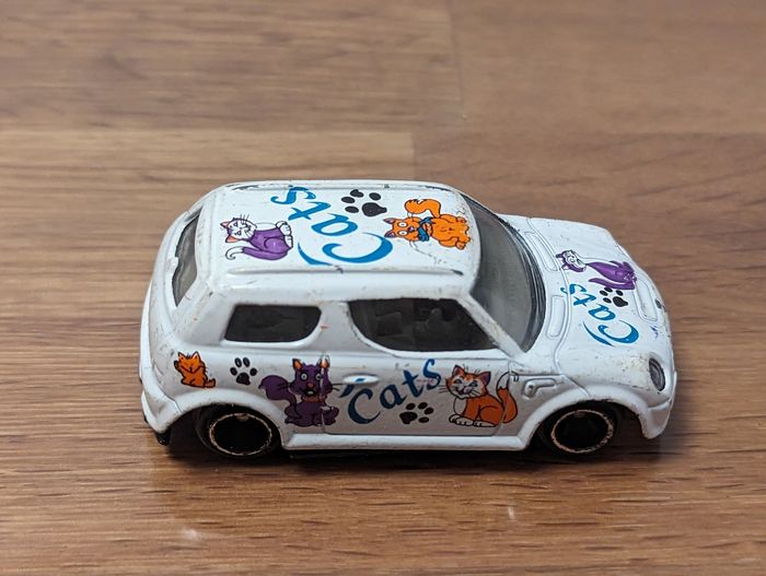 Petite voiture "Cats / chats" - photo numéro 5