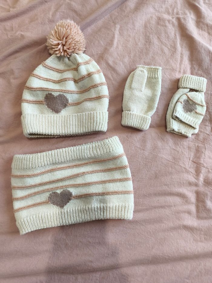 Ensemble bonnet gants tour de cou - photo numéro 2