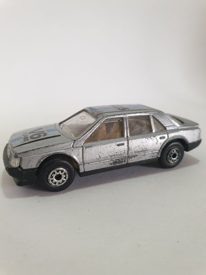 Mc Toy Renault 25 V6 Turbo 1/64 Made in Macau