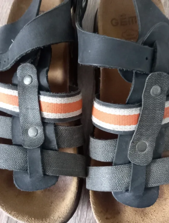 Nu pieds taille 32 - photo numéro 2