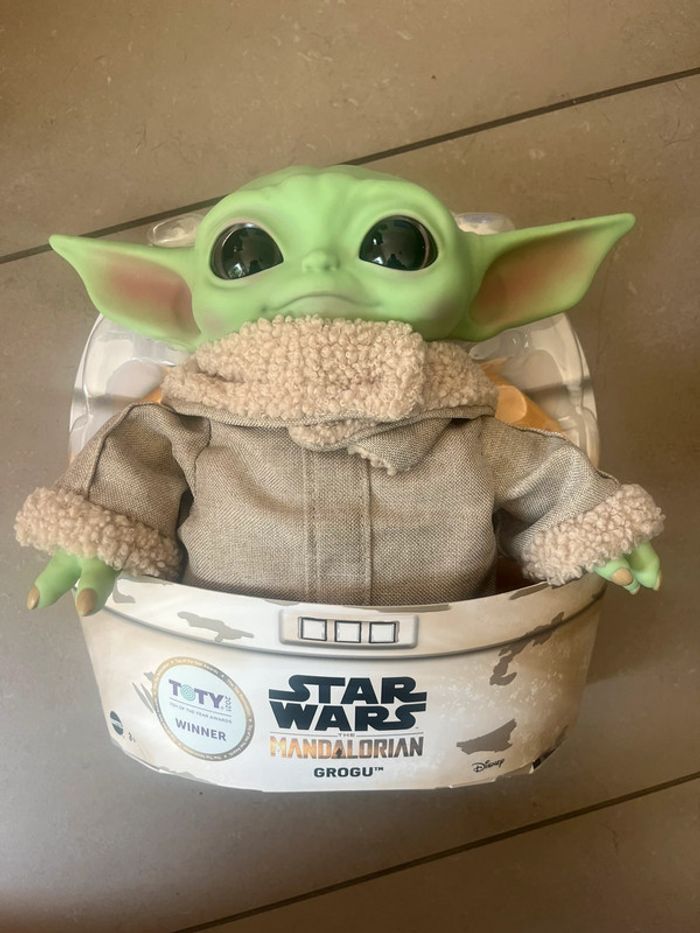 Figurine peluche star wars bébé Yoda neuve