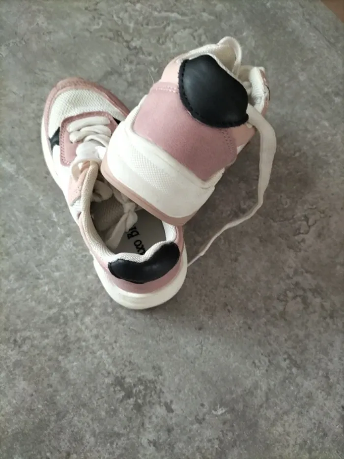 Baskets taille 25 - photo numéro 9