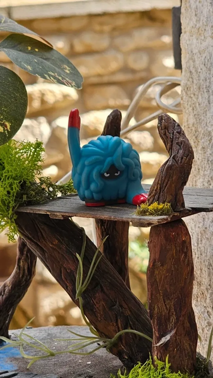 Super figurine Pokemon Nintendo finger puppet bouldeneu