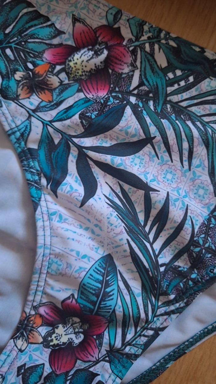 Maillot de bain 2 pièces taille M tons verts - photo numéro 2