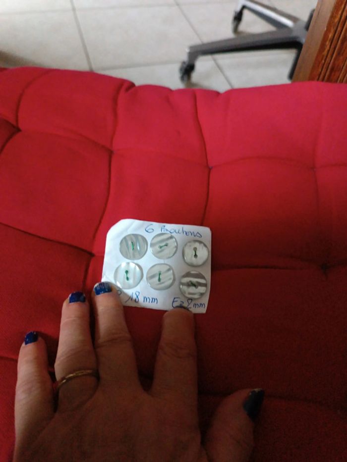 Lot 6 boutons plats turquoise - photo numéro 4