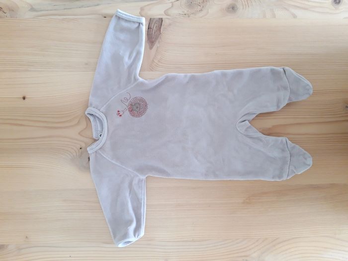 Lot 9 Pyjamas Velours 1 mois - photo numéro 10