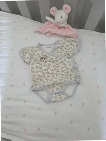 Body 6 mois fille
