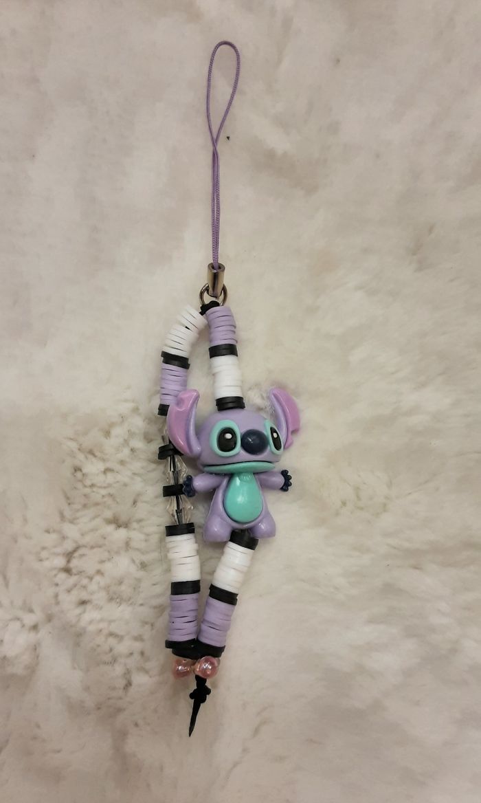 Bijoux de téléphone stitch violet - photo numéro 2