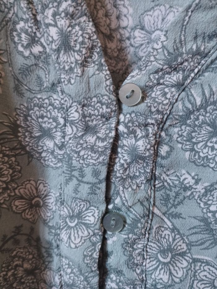 Blouse fleurie - photo numéro 2